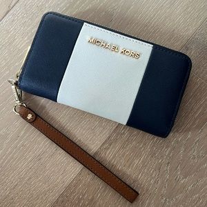 Michael Kors wallet
